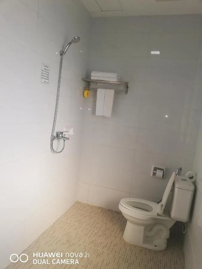 Supreme Hotel Γιανγκόν 3*,  Μιανμάρ